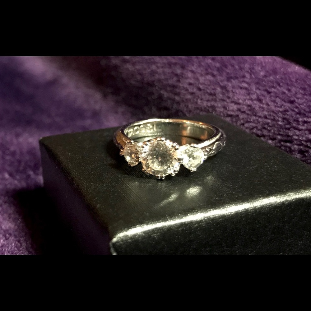 Tacori Sterling Silver 3 Stone CZ Ring Size 6